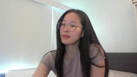 Snapshot of secretgirlfriendxo chatting on June 11, 7:23 pm Angela online show from June 11, 7:23 pm