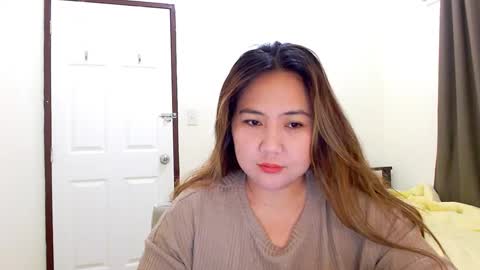 Snapshot of secretlover010101 chatting on December 3, 2:25 am MILAN online show from December 3, 2:25 am