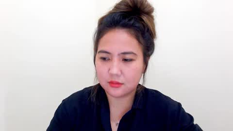 Snapshot of secretlover010101 chatting on January 5, 12:42 pm MILAN online show from January 5, 12:42 pm