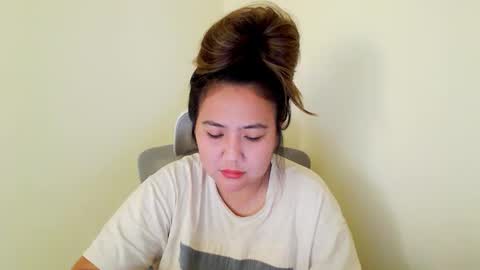 Snapshot of secretlover010101 chatting on January 23, 2:55 am MILAN online show from January 23, 2:55 am