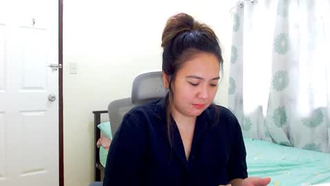 Snapshot of secretlover010101 chatting on February 7, 2:40 am MILAN online show from February 7, 2:40 am