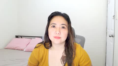 Snapshot of secretlover010101 chatting on February 17, 5:04 am MILAN online show from February 17, 5:04 am