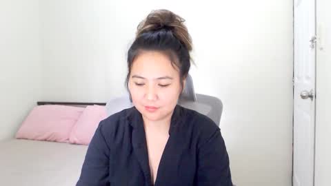 Snapshot of secretlover010101 chatting on February 26, 6:15 am MILAN online show from February 26, 6:15 am