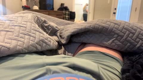 Snapshot of secretlyseductive9399 chatting on December 14, 4:42 pm secretlyseductive9399 online show from December 14, 4:42 pm