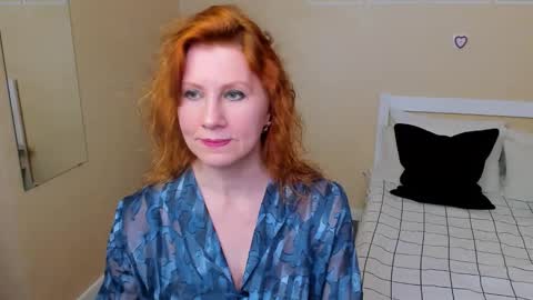 seductive_foxy_ online show from September 21, 8:10 pm