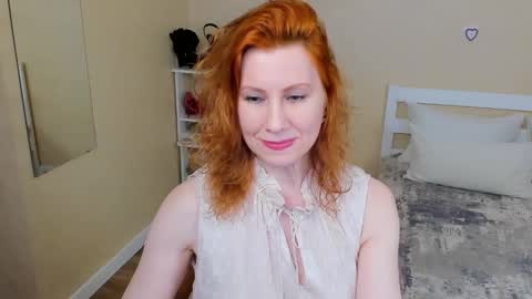 seductive_foxy_ online show from March 15, 12:22 pm