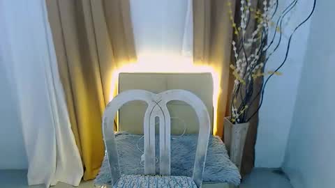 Snapshot of seductive_nicki chatting on November 11, 10:43 pm seductive_nicki online show from November 11, 10:43 pm