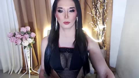 Snapshot of seductive_nicki chatting on December 14, 2:55 pm seductive_nicki online show from December 14, 2:55 pm