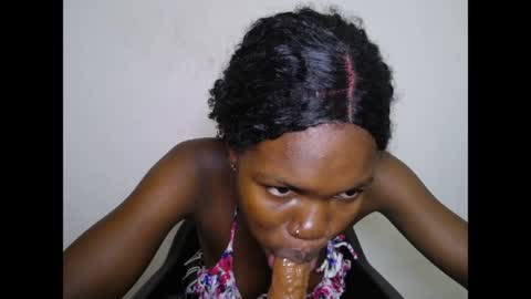 seductive_sugar247 online show from May 8, 6:19 am