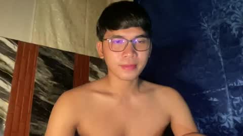 Snapshot of seductive_william chatting on June 22, 3:20 pm William online show from June 22, 3:20 pm