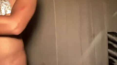 Snapshot of seductive_william chatting on July 3, 11:27 am William online show from July 3, 11:27 am
