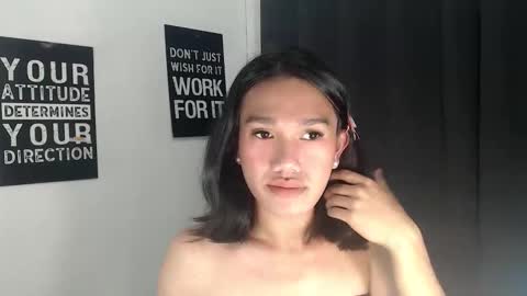 Snapshot of seductiveangelxxx_ chatting on April 4, 4:44 am seductiveangelxxx_ online show from April 4, 4:44 am