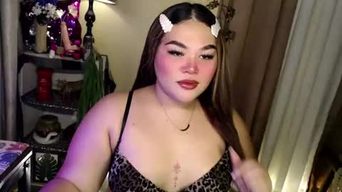 Its me Jazzi online show from July 14, 6:07 am