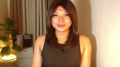 Deluxe online show from October 21, 6:30 pm