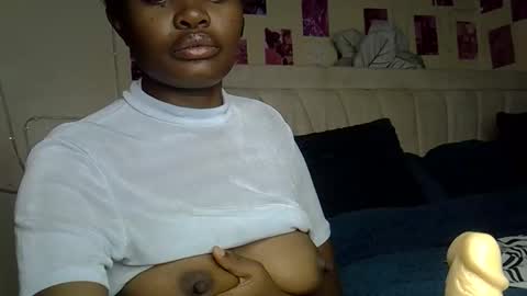 seductive glow online show from January 17, 5:34 am