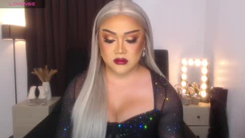 Snapshot of seductivelolalola chatting on February 20, 1:46 am Natalie Mefford online show from February 20, 1:46 am