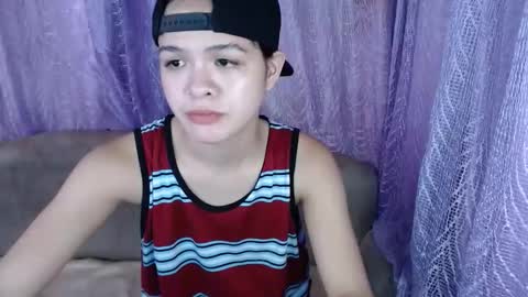 Snapshot of seductivepinoy_xx chatting on October 1, 4:40 am seductivepinoy_xx online show from October 1, 4:40 am