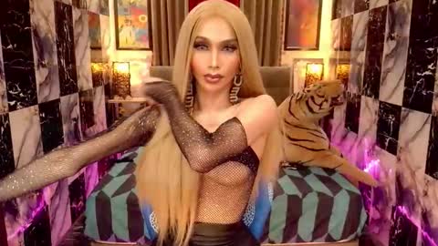 KATARINA LUST online show from February 13, 12:12 pm