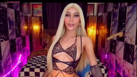 Snapshot of seductresskatarina chatting on July 19, 12:58 am KATARINA LUST online show from July 19, 12:58 am