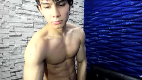 Snapshot of seigfried0 chatting on June 6, 11:31 pm Seigfried online show from June 6, 11:31 pm