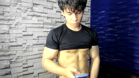 Snapshot of seigfried0 chatting on June 13, 1:58 am Seigfried online show from June 13, 1:58 am