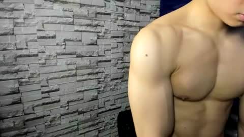 Snapshot of seigfried0 chatting on June 20, 12:25 am Seigfried online show from June 20, 12:25 am