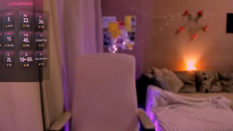 selectrra online show from March 23, 6:23 pm