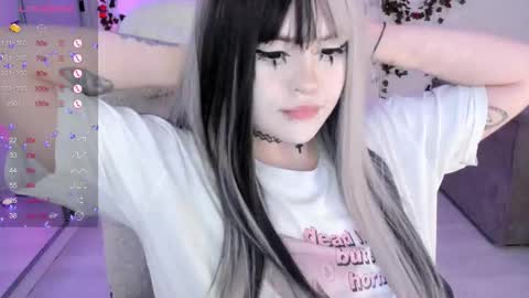 Snapshot of selena___cute chatting on November 3, 12:17 pm Selena online show from November 3, 12:17 pm