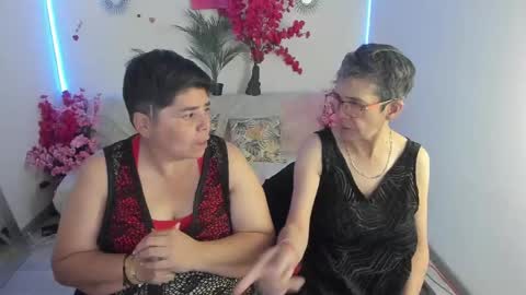 Selena online show from September 22, 11:34 am