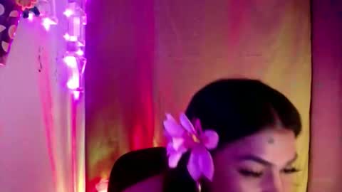 selena_fox2000 online show from May 13, 6:44 am