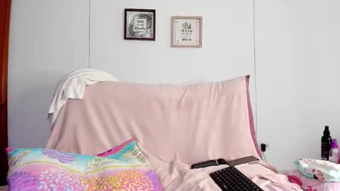 Karen online show from March 18, 1:47 pm