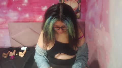 Snapshot of selenablairx chatting on January 16, 5:32 am Selena Priscilla Blair Montenegro online show from January 16, 5:32 am