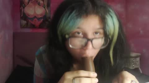Snapshot of selenablairx chatting on February 23, 7:11 am Selena Priscilla Blair Montenegro online show from February 23, 7:11 am