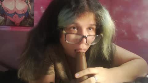 Snapshot of selenablairx chatting on March 6, 6:52 am Selena Priscilla Blair Montenegro online show from March 6, 6:52 am