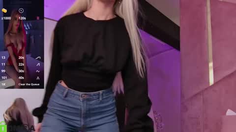 Selena online show from October 15, 3:39 am