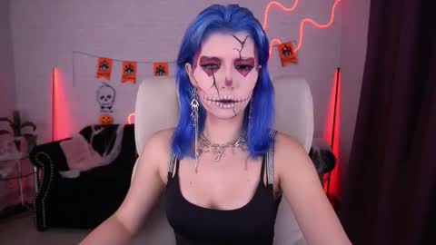 selenairis online show from October 30, 9:37 pm