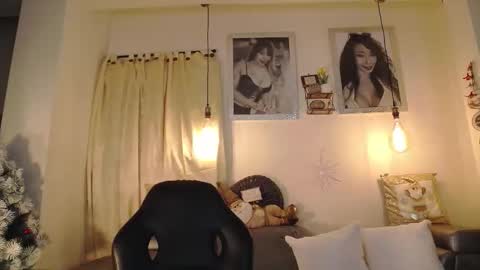 SelenaRossi online show from December 15, 9:02 am