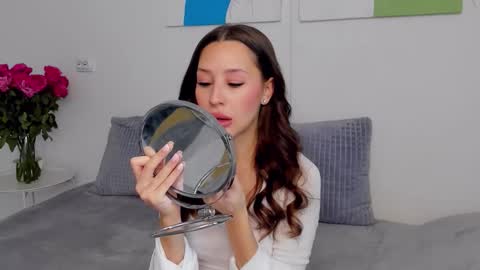 Selena online show from November 21, 7:18 am