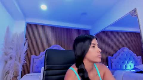 selenastonne online show from March 13, 11:55 pm