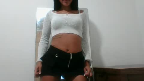Snapshot of selene_azahar chatting on September 15, 1:27 am selene online show from September 15, 1:27 am