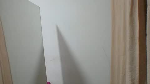 Snapshot of selene_azahar chatting on October 1, 2:17 am selene online show from October 1, 2:17 am