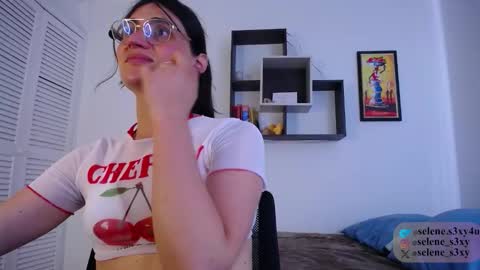 Snapshot of selene_s3xy chatting on January 16, 9:30 pm selene_s3xy online show from January 16, 9:30 pm