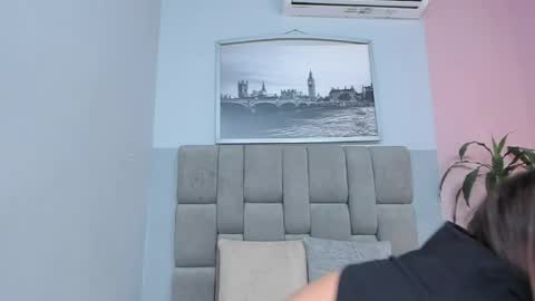 Selene online show from April 4, 7:44 pm