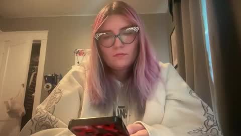 Selene online show from February 13, 5:20 pm