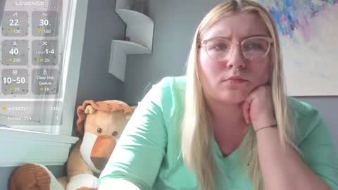 Selene online show from April 16, 4:08 pm