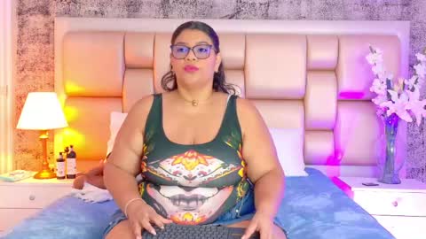 Selenna Cooper online show from March 22, 11:35 am