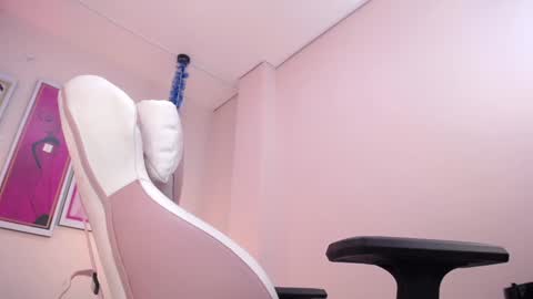 Snapshot of seleny_fitness chatting on January 17, 4:26 pm Mayte online show from January 17, 4:26 pm
