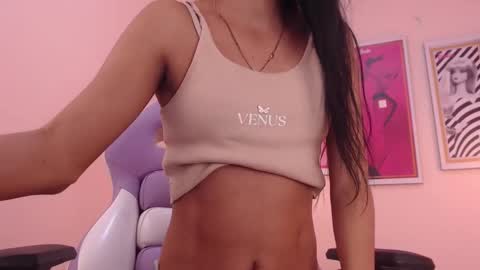 Snapshot of seleny_fitness chatting on February 11, 1:51 pm Mayte online show from February 11, 1:51 pm