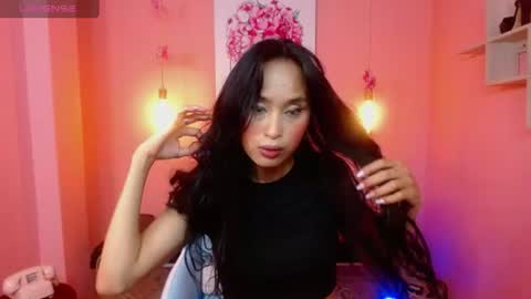 Snapshot of seleny_fitness chatting on July 28, 12:23 pm Mayte online show from July 28, 12:23 pm