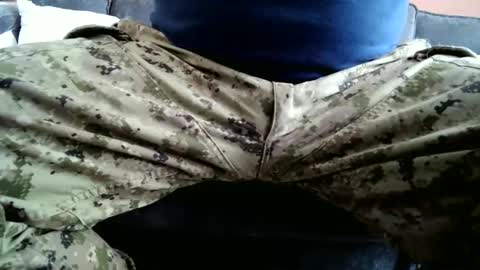 selfpound online show from April 8, 8:09 pm